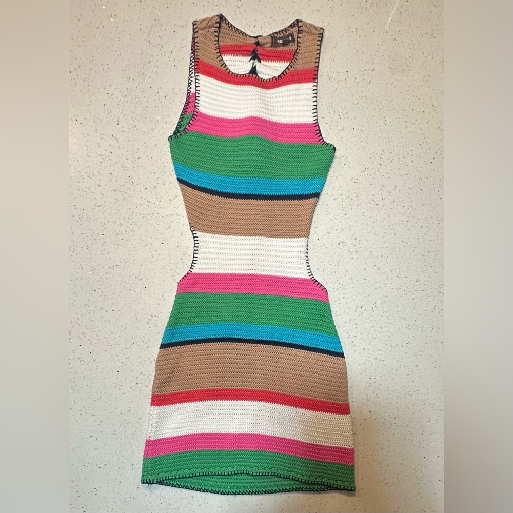 4SI3NNA Crochet Open Back Dress / EUC with no flaws found